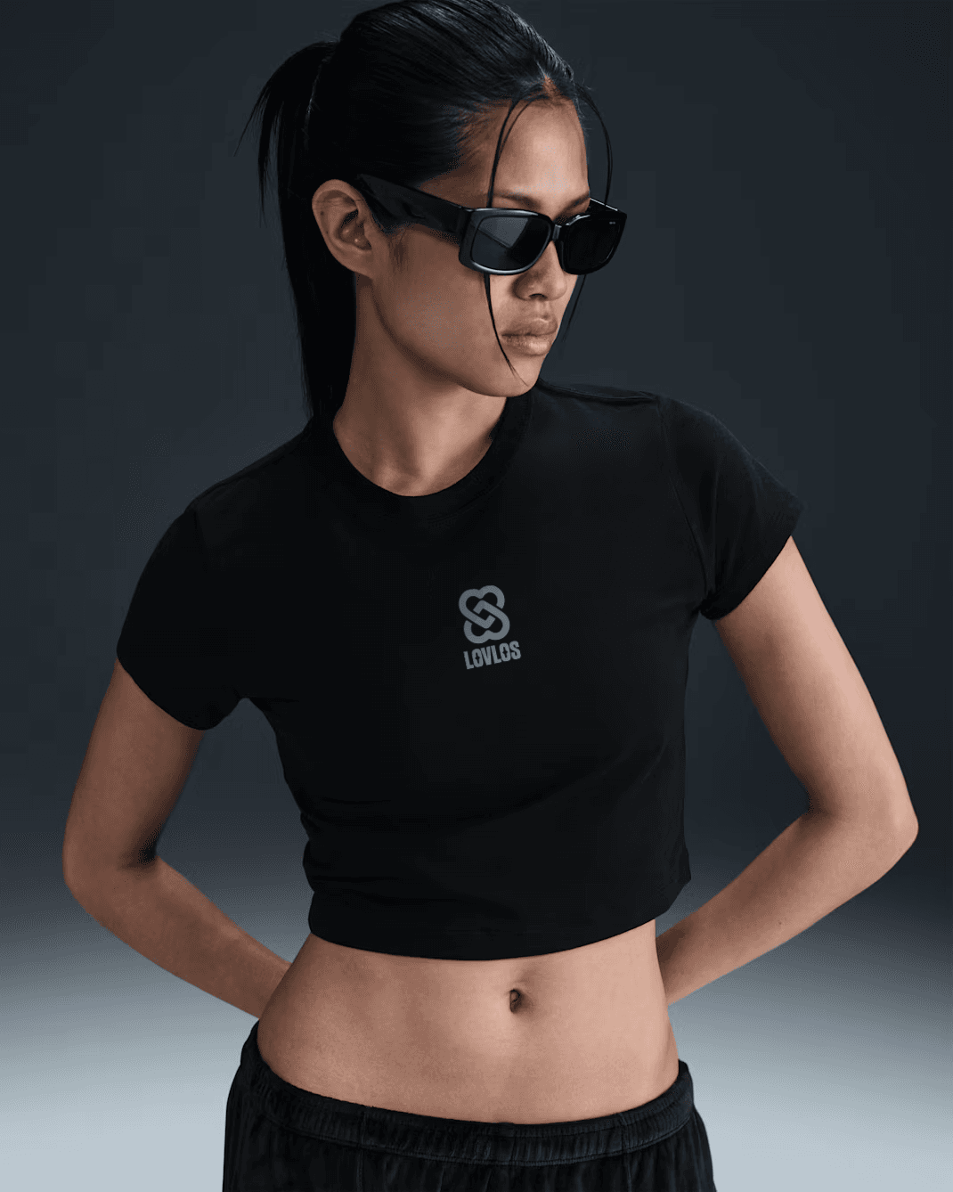 LOVLOS Relaxed Crop Top